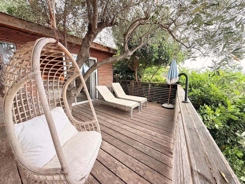 Treehouse in Les Oliviers, Sea View, Air Conditioning, Parking - 1