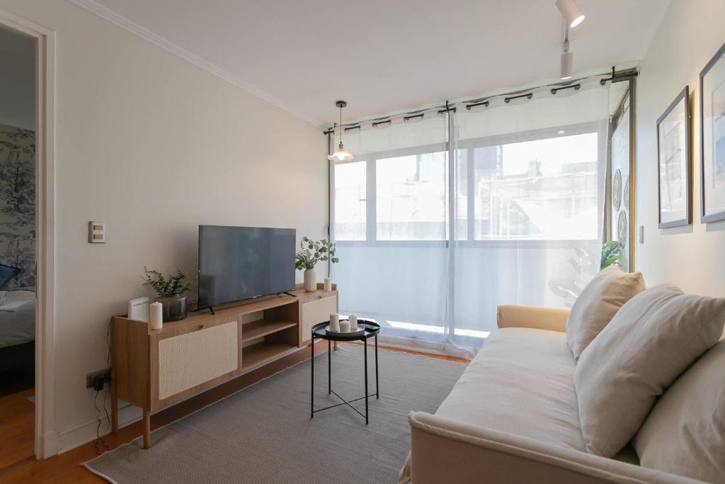 Live Providencia from your cozy home - 1