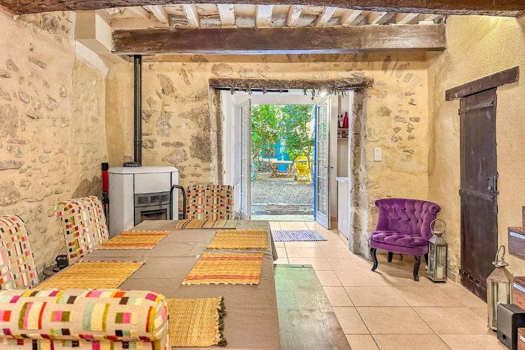 Typical town house with a private garden - 4