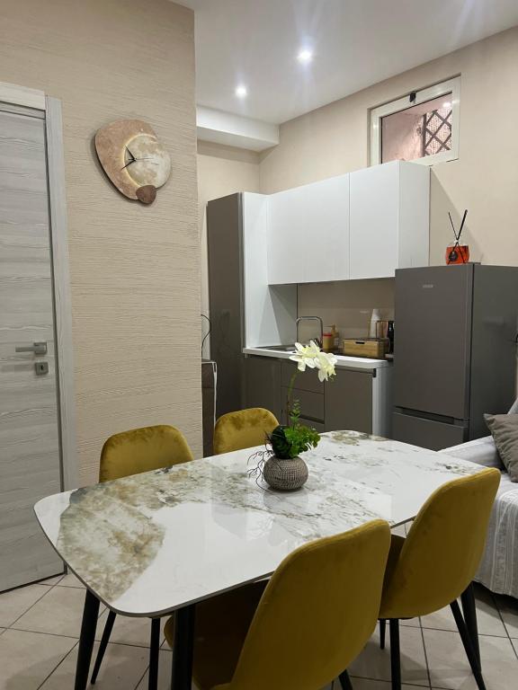 Napoli Historic Center - Tribunali Romantic Stay - 5