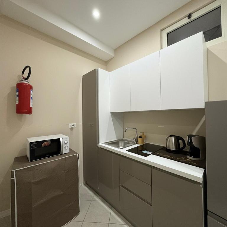 Napoli Historic Center - Tribunali Romantic Stay - 4