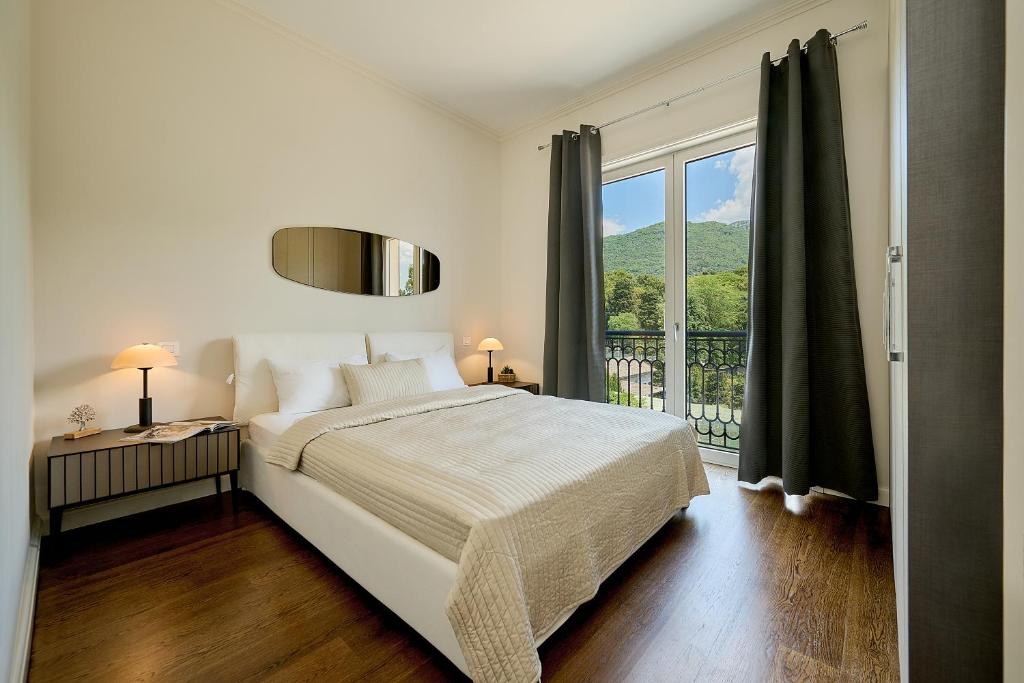 Porto Montenegro Tara 302 - 5