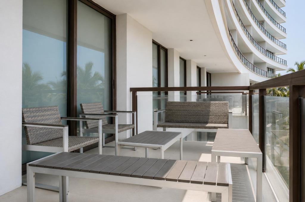 Family Apartment Beach & Pool in Acapulco 4 BR - 2