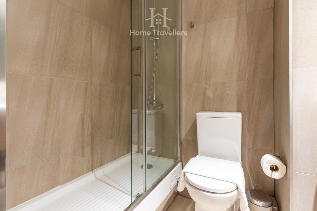 HT Modern apartment Lyon Providencia and Parking - 3