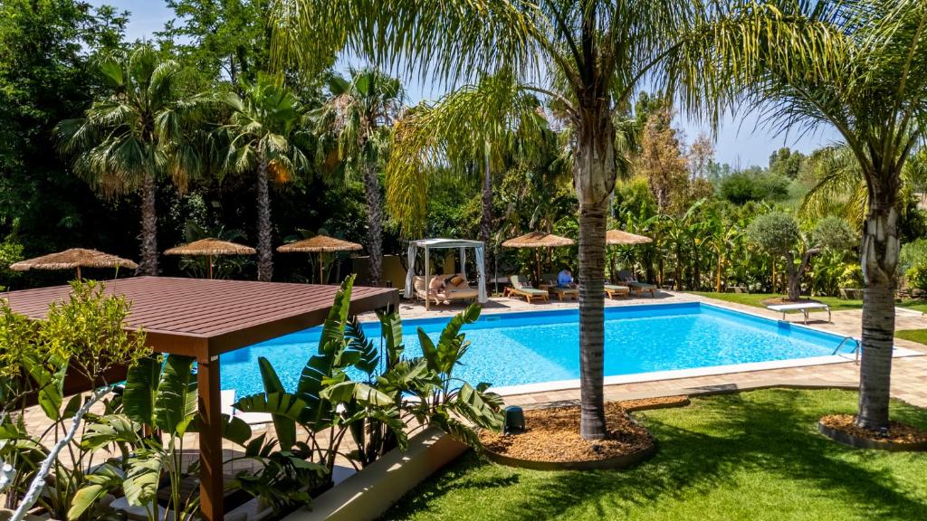Emesh Boutique Suite - 2