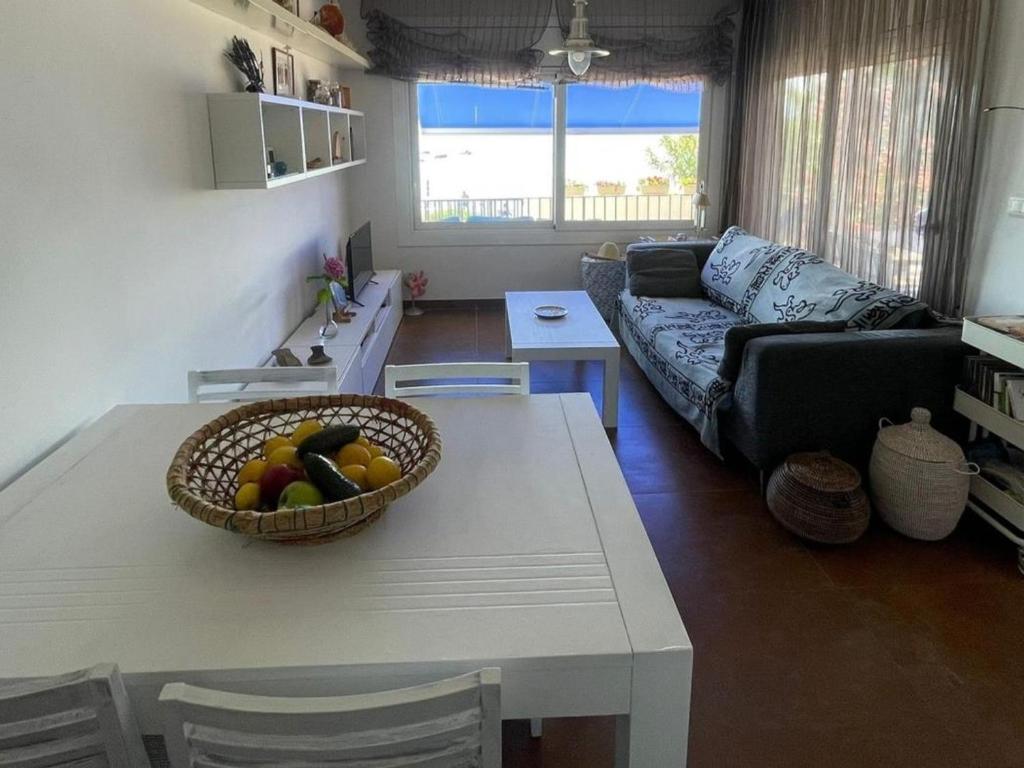 Apartamento reformado con jardín y terraza frente al mar en Cap Ras, cerca de Llançà, acepta mascotas - ES-170-29 - 4