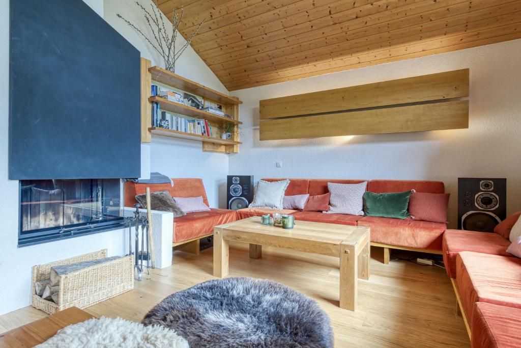 Chalet Allières Walk to Grands Montets | Sleeps 10 - 5