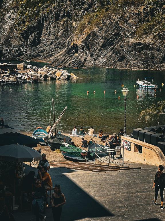 VERNAZZA CENTRALE - 1