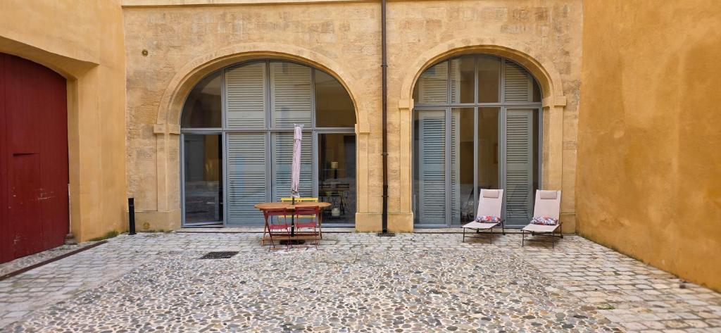 T2 monument historique Aix en provence - 2