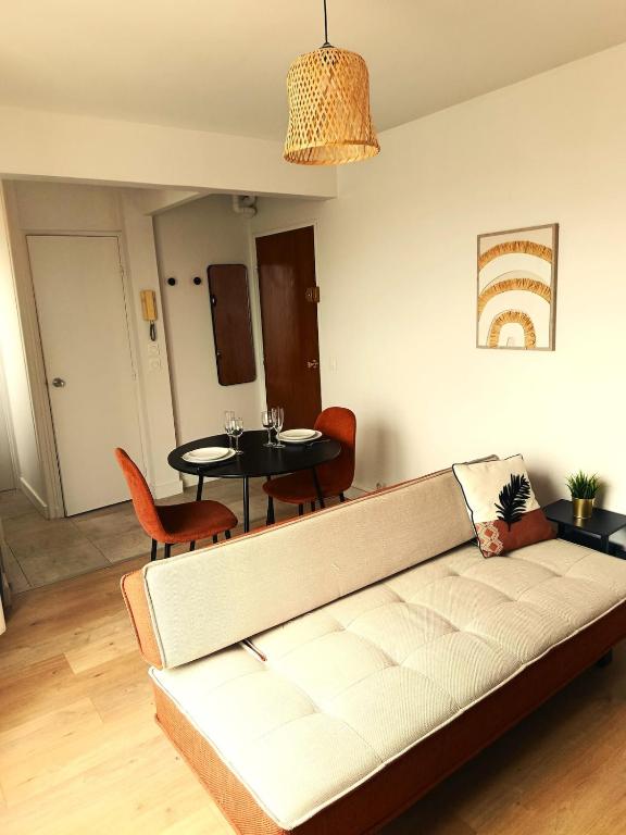 Le Nid de Laon -Reims- 2 pers, parking et balcon - 2