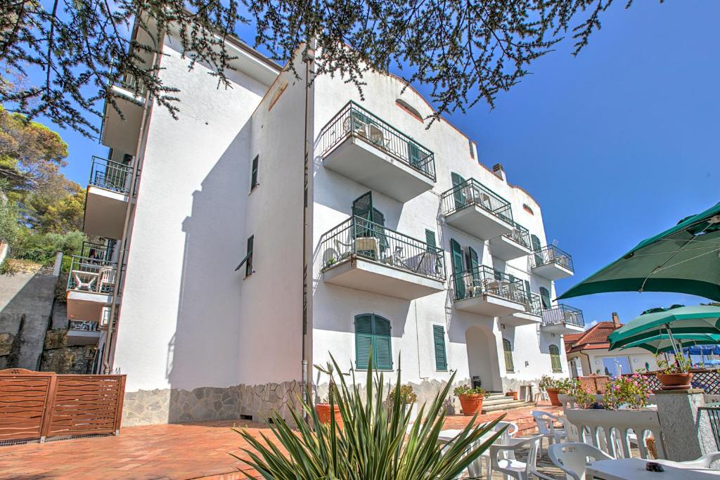 Seaview Pool Retreat - Il Poggio - 2