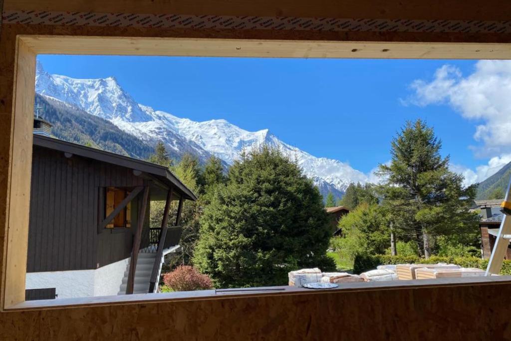 Chalet with breathtaking views of Mont Blanc - 1