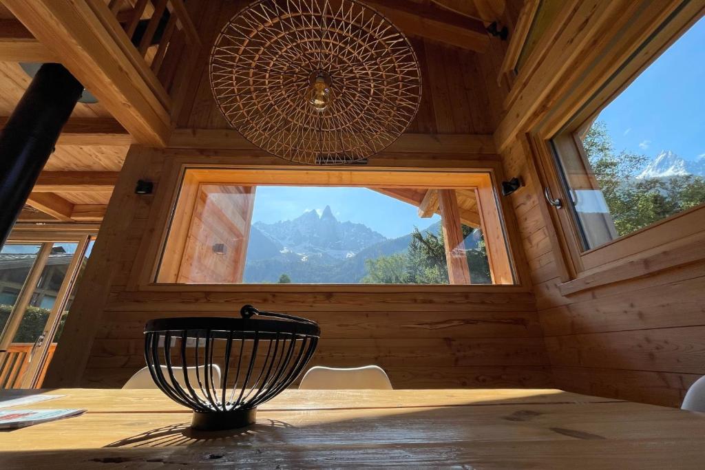Chalet with breathtaking views of Mont Blanc - 2