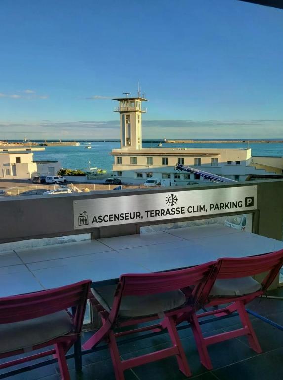 Grand studio avec ascenseur, parking et terrasse - 1