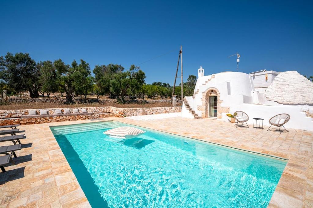 Trullo Thalia with Private Pool Ostuni - 4
