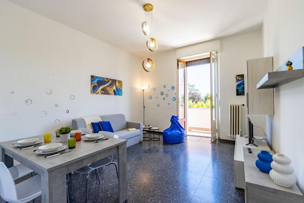 The Lux Apartment - Arona fronte lago- AC - WiFi - By Guestaly - 4
