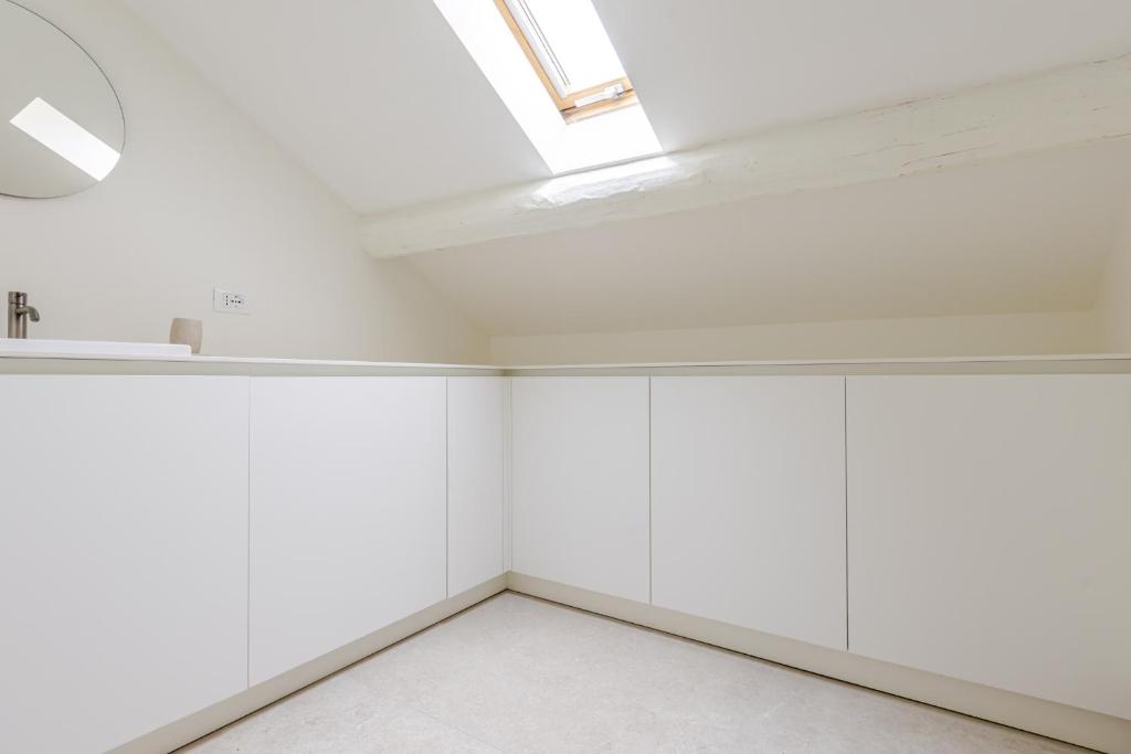 The White Attic - Cattolica District - 3