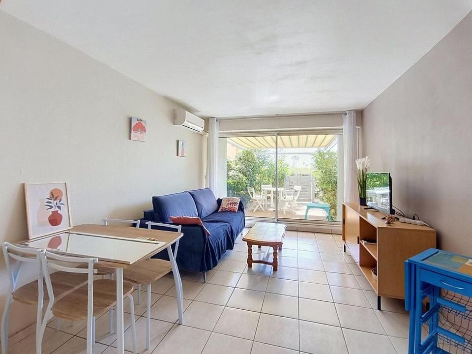 Stud 4 pers , plage 60 m ,terr de 15m clim Parking - 4