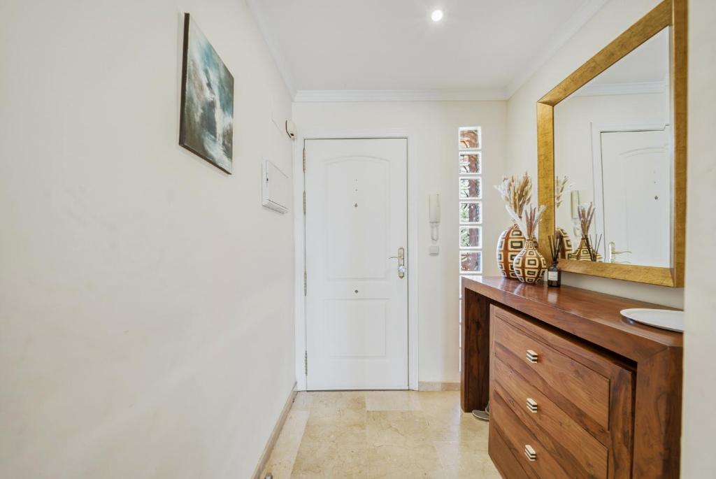 Spacious Penthouse in Elviria with 4 Pools and Large Terrace - 2