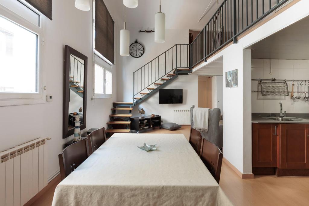 Unique Historic Factory Duplex - Only 15 min walk to Las Ramblas - 3