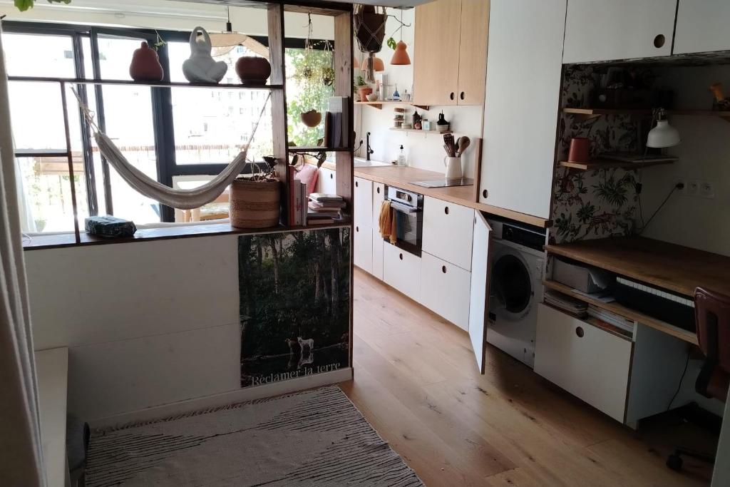 Studio Buttes-Chaumont avec balcon - 2