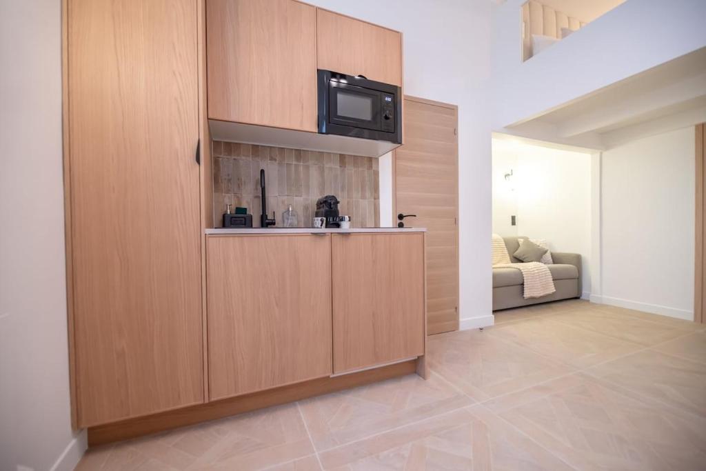 Cosy Flat by Quai d'Orsay, near Eiffel Tower - 2