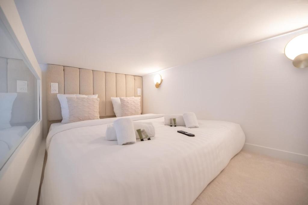 Cosy Flat by Quai d'Orsay, near Eiffel Tower - 5
