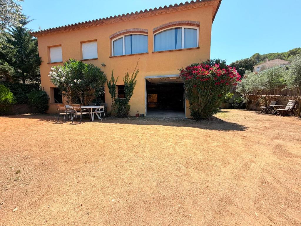 Villa Cots Pals - 2