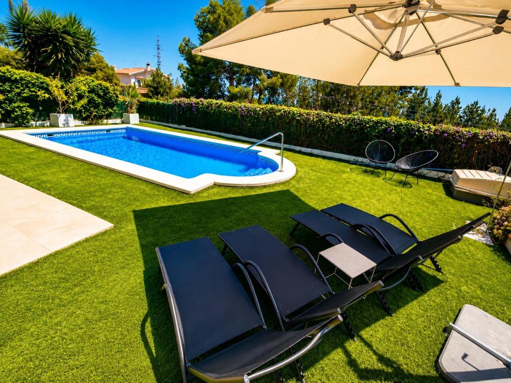 Chalet pareado con piscina privada en Alcocebre - Dos plantas independientes - - 2