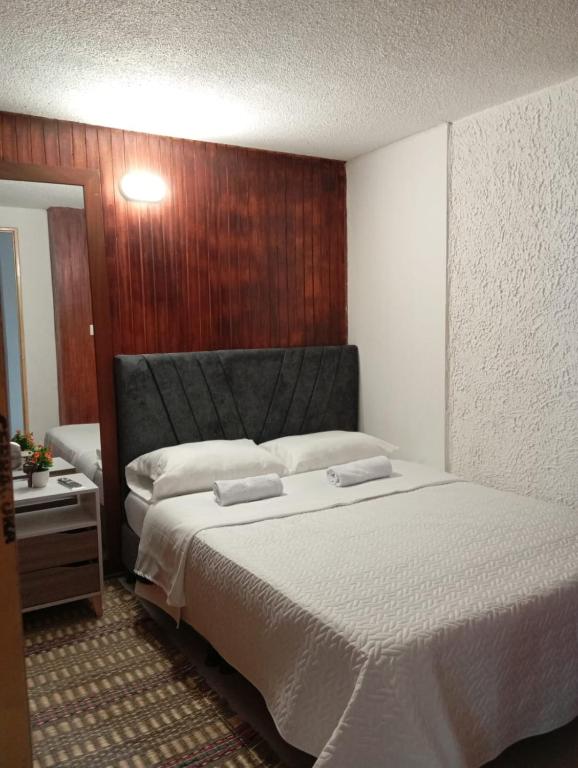 Casa Hotel HyL Pontevedra - cerca a la clínica Shaio, Pontevedra - 1
