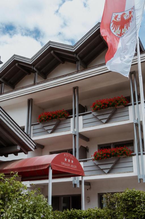 Hotel Tiroler Adler - 2