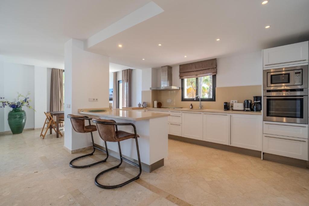 JDG7-Stunning holiday home 100 meters from beach - 4