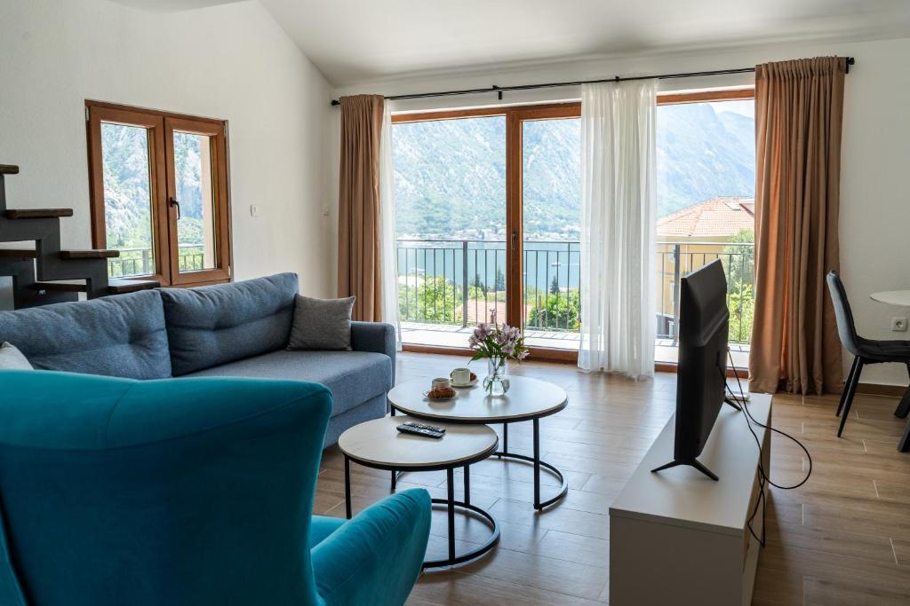 Hill House Orahovac - 2