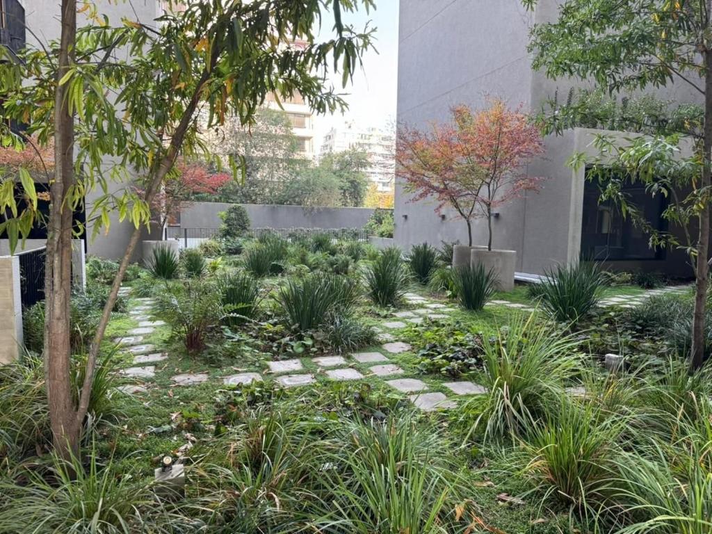 Rbk° Amplio y nuevo estudio en Las Condes - 4
