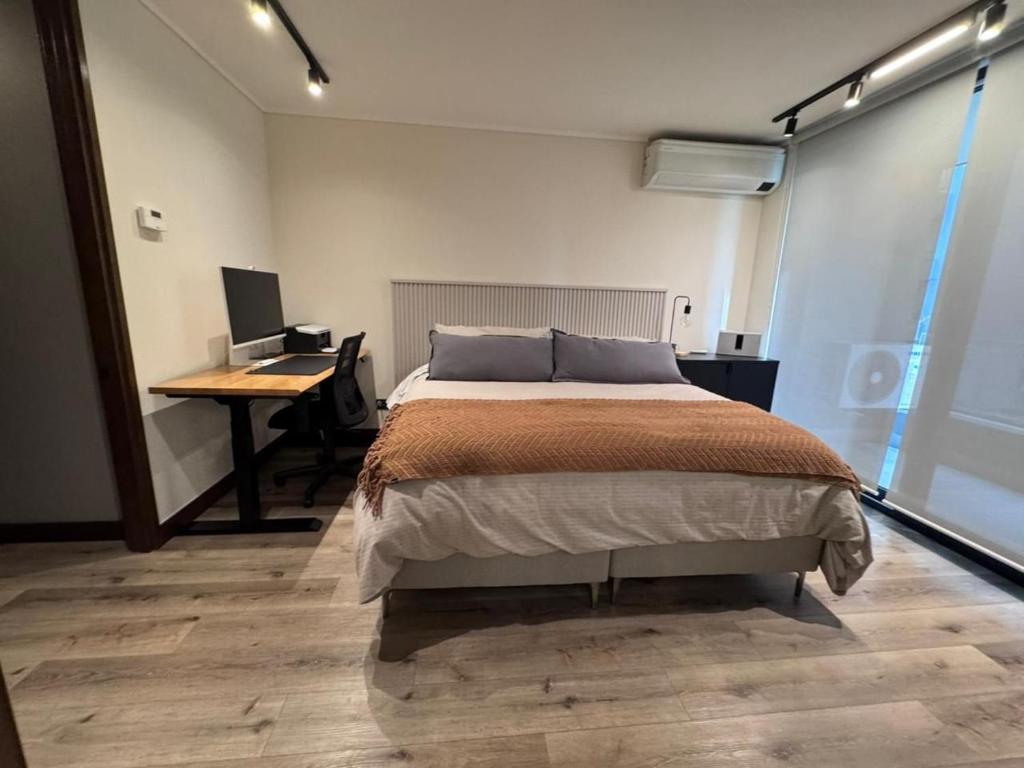 Rbk° Amplio y nuevo estudio en Las Condes - 2