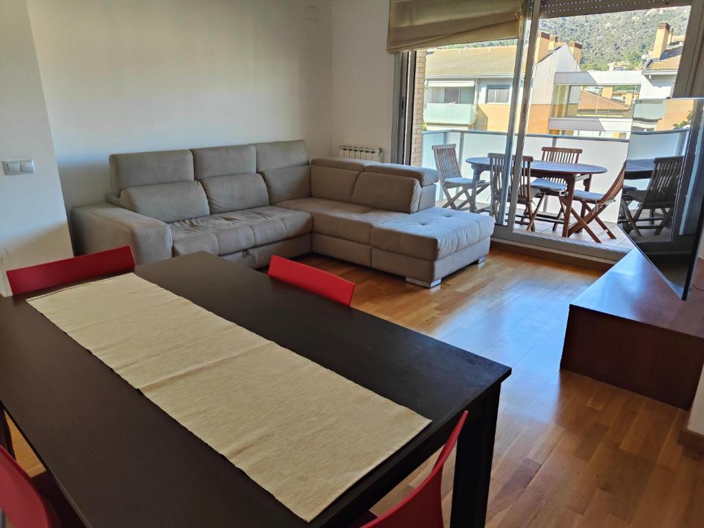 3 bedroom apartment in Tossa de Mar, beach, mountains and pool - 4