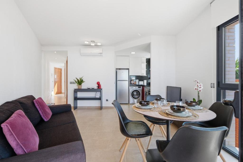 Apartamento en Port Trebol con parking privado y acceso directo a la piscina - 5