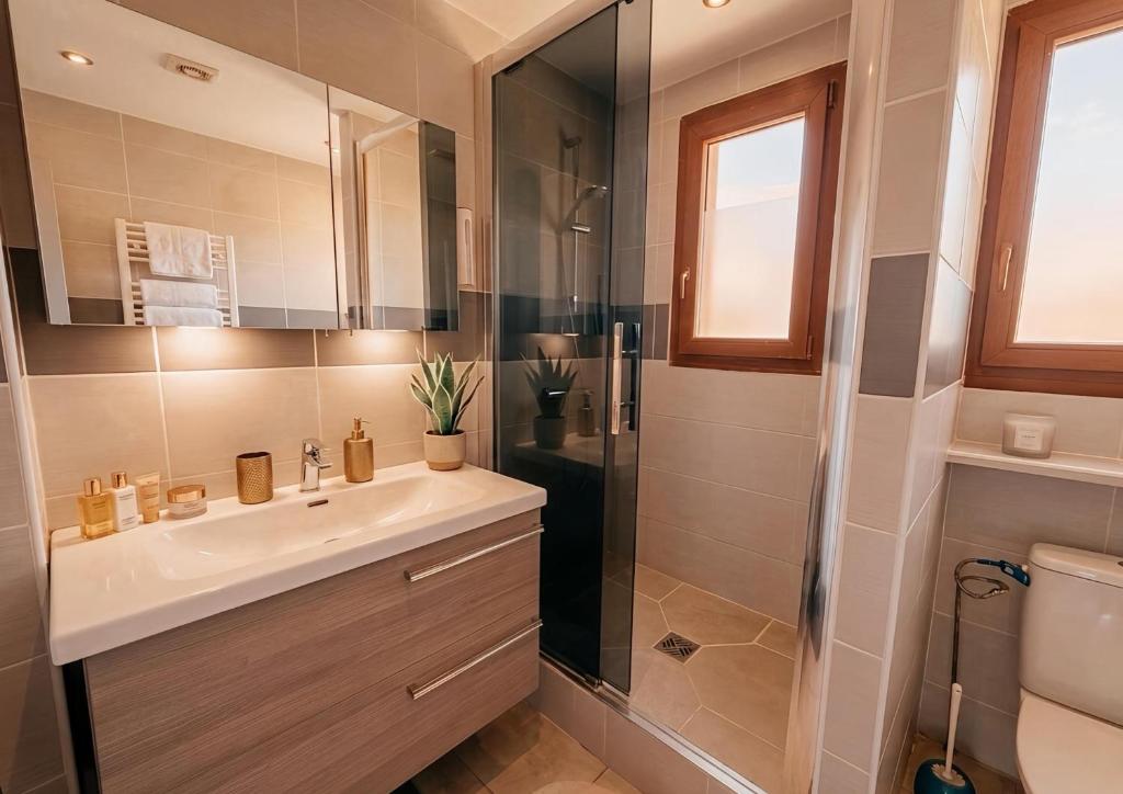 Appartement avec clim - wifi - plage à 2 min - 51 - 4