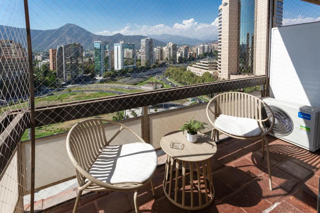 Dpto de 4 dormitorios con aire acondicionado a pasos del Parque Arauco - 3