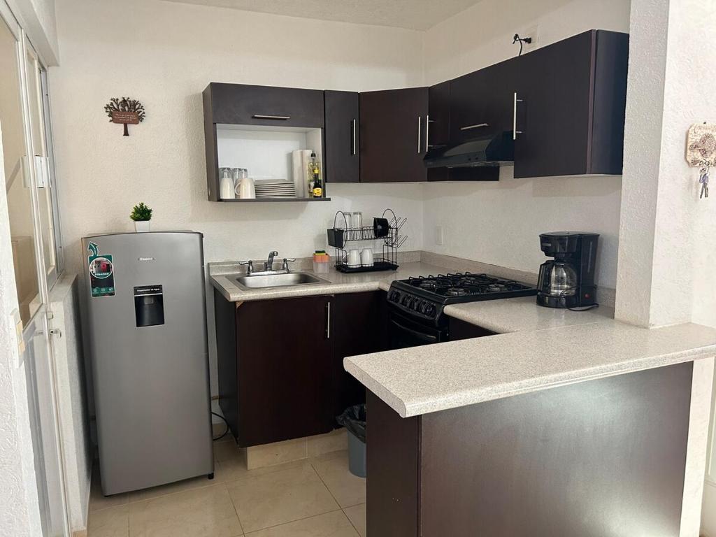 Comfortable apartment with pool near beaches - 4
