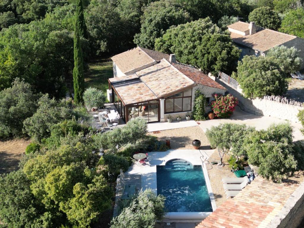 Mas provençal avec piscine à 10 minutes à pieds du village de Gordes - 5