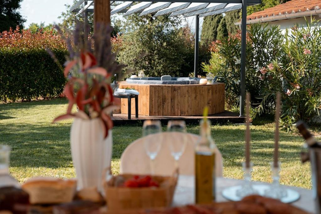 Casa Le Camelie idromassaggio e relax Lucca - 1