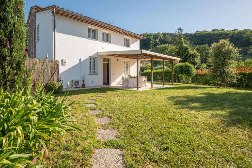 Casa Le Camelie idromassaggio e relax Lucca - 4