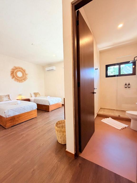 Villa de Lujo con Alberca Privada y Amplio Jardín - 4