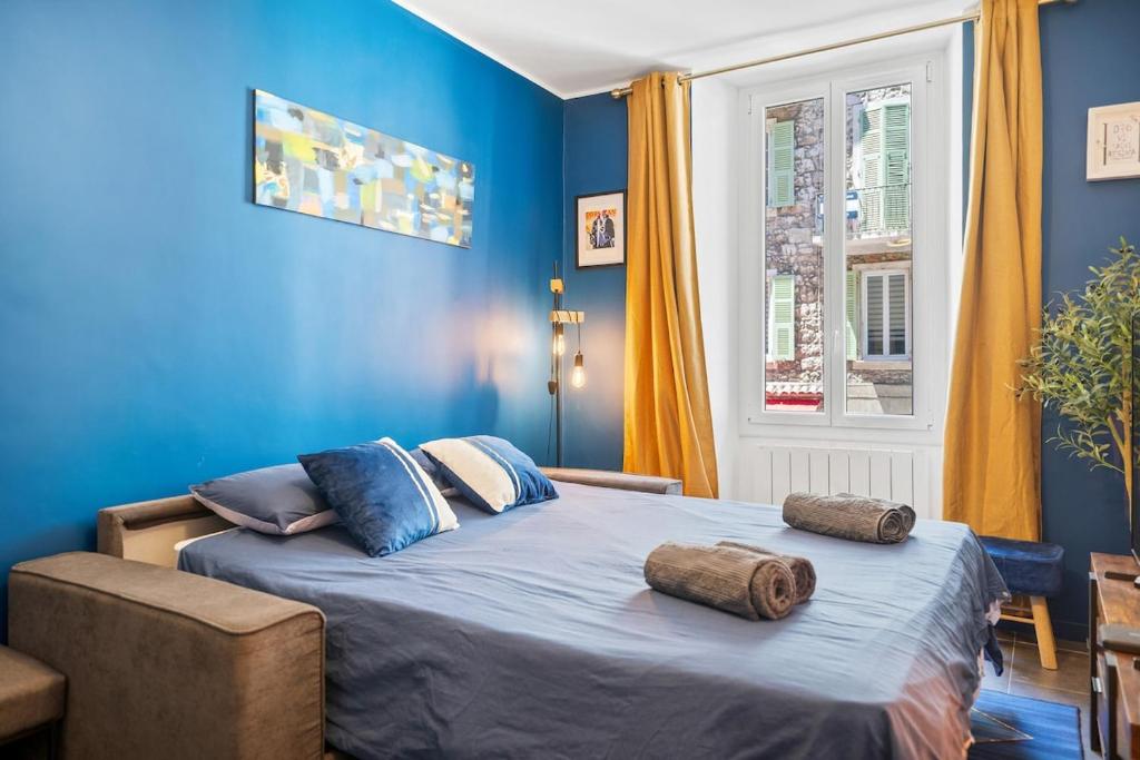Port of Nice Sleeps 4 A C Renovated - 5