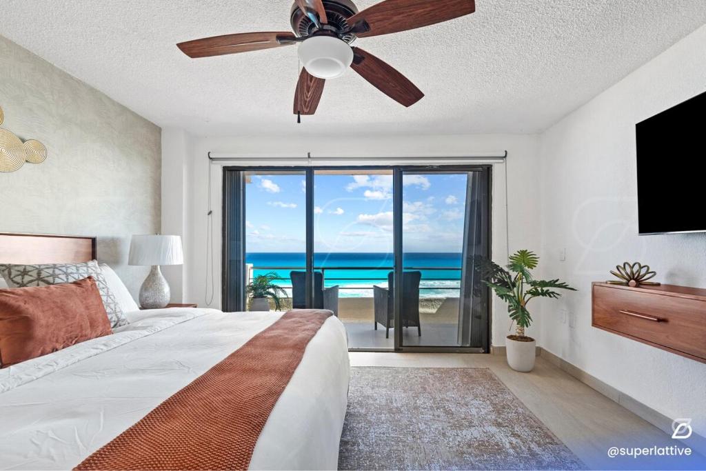 Incredible 2BD Beach Oceanfront in great location - 3