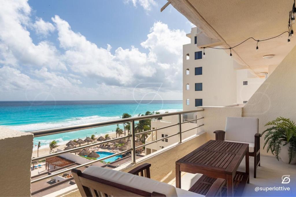 Incredible 2BD Beach Oceanfront in great location - 4