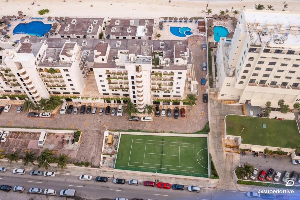 Incredible 2BD Beach Oceanfront in great location - 5