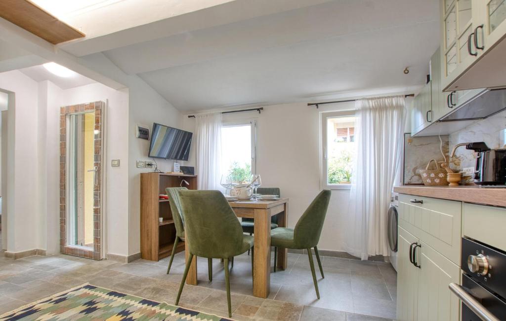 Amazing Home In Genova With Wifi - 3