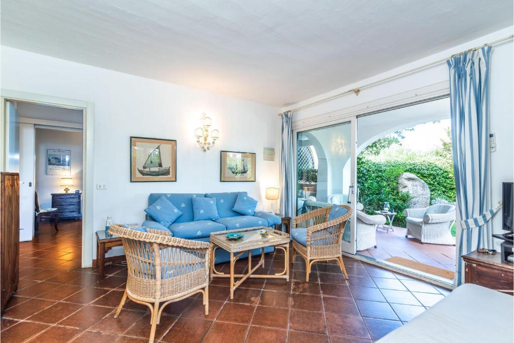 Number One With Shared Pool - Happy Rentals - 5